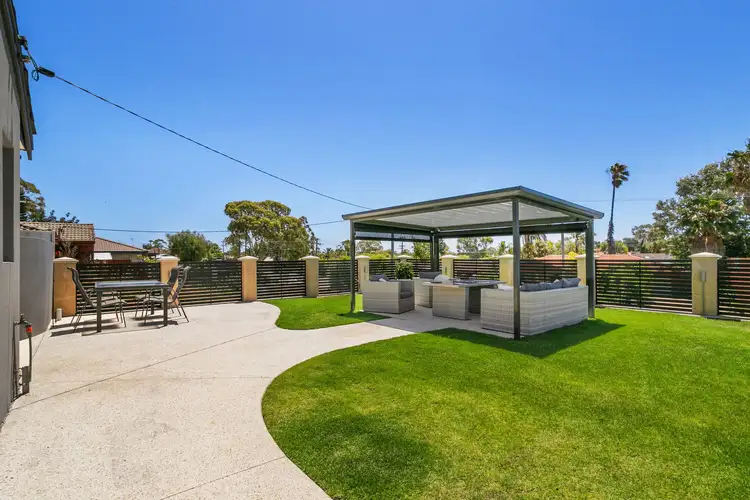 15 Johnston Way, Padbury WA 6025