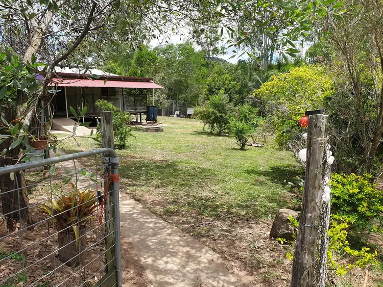 547 Middle Creek Road, Sarina QLD 4737