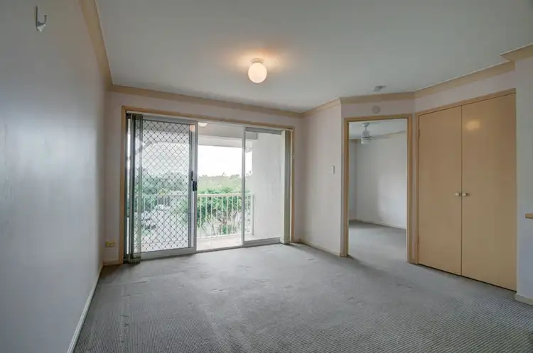 Second view of Homely unit listing, 18/7 Illawong St, Chevron Island QLD 4217