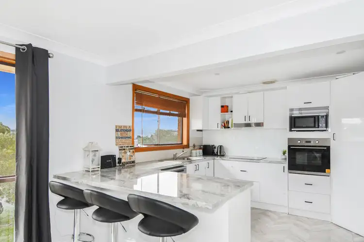 5 Bassett Drive, West Bathurst NSW 2795