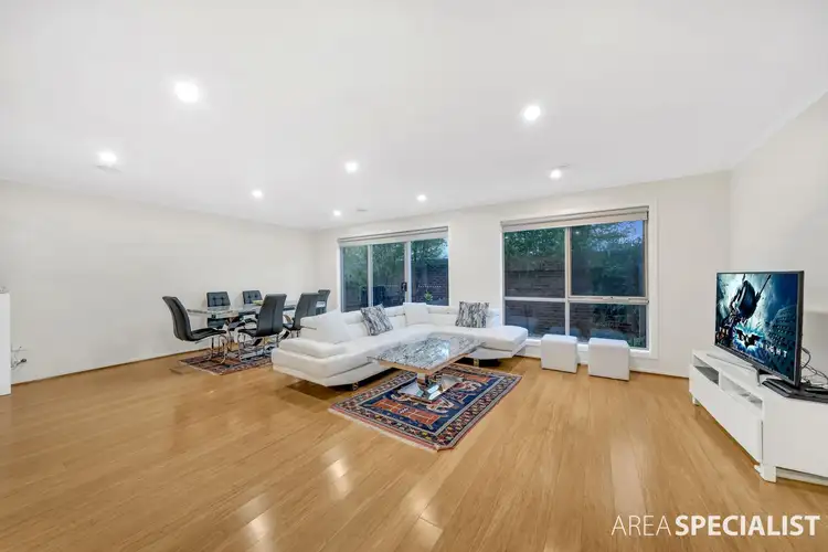 Second view of Homely house listing, 8 Diba Rise, Narre Warren VIC 3805
