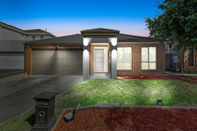 44 Hidden Grove Boulevard, Keysborough VIC 3173
