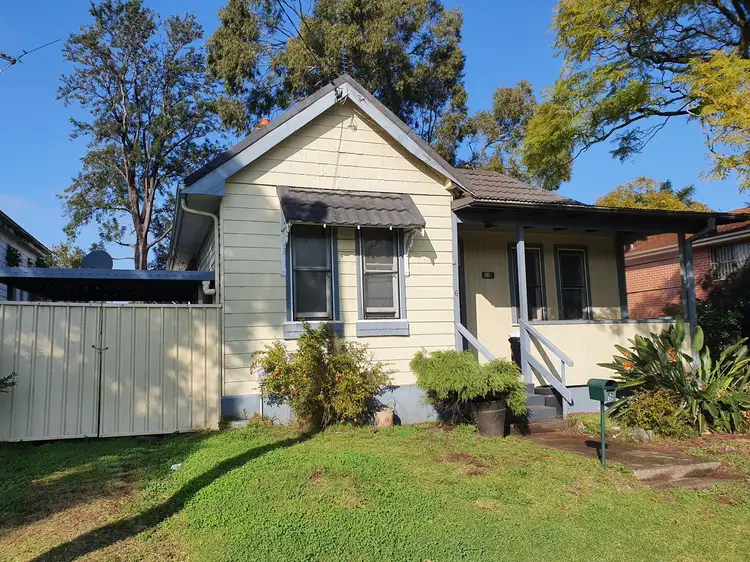 6 Pine Road
