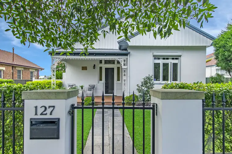 127 Gordon Avenue, Hamilton South NSW 2303