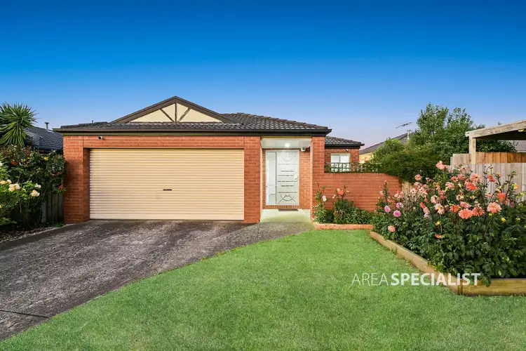 6 Carina Terrace, Cranbourne West VIC 3977