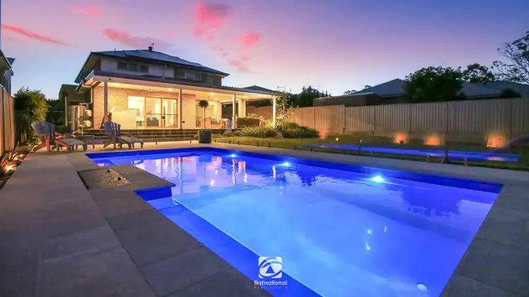 8 Castlemaine cct, Harrington Park NSW 2567