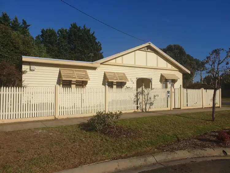 109 Werribee Street North