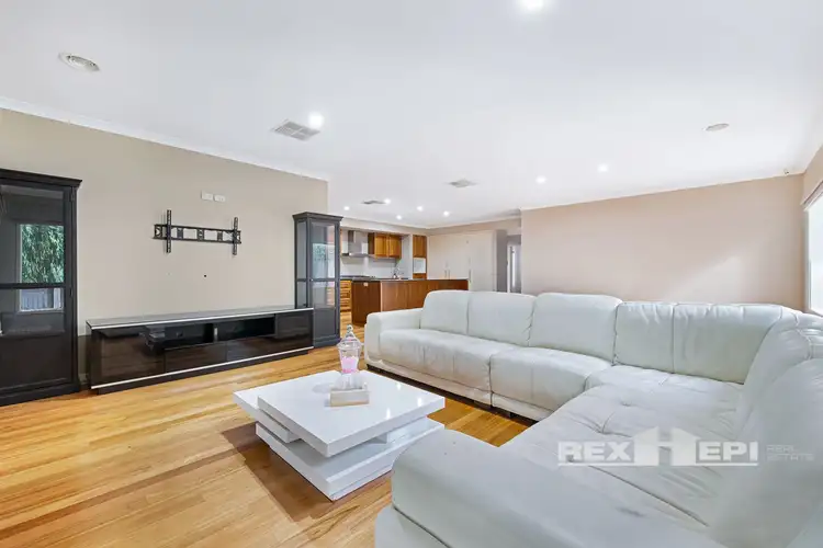 Second view of Homely house listing, 7 Viewgrand Rise, Lysterfield VIC 3156