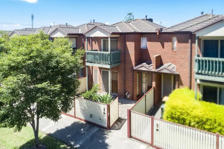 Main view of Homely townhouse listing, 4/94 Hampshire Road, Sunshine VIC 3020