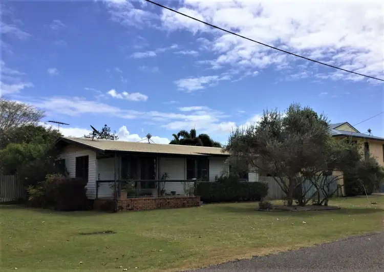 15 Owen Jenkins Drive, Sarina Beach QLD 4737