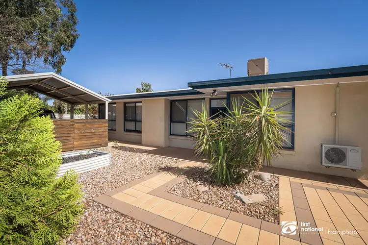 1/10 Larapinta Drive, Araluen NT 870