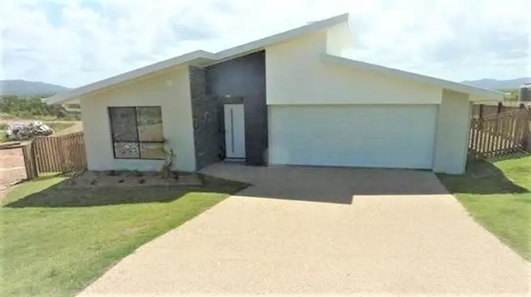 11 The Peak, Zilzie QLD 4710