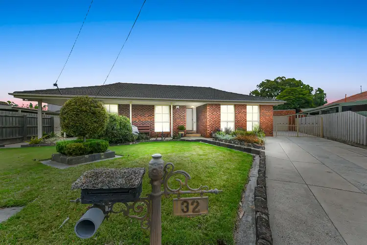 32 Elmsford Court, Keysborough VIC 3173