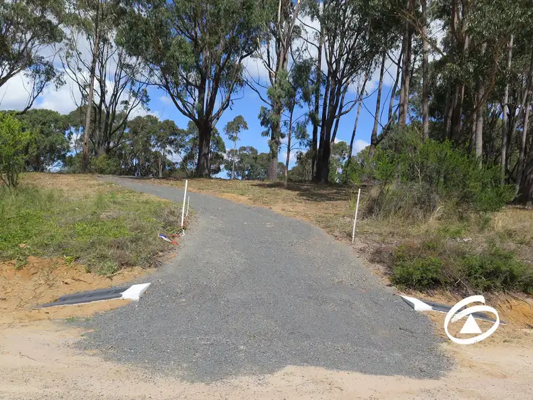 4A & 4B Gilfedder Terrace, Mirboo North VIC 3871