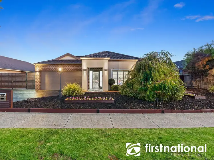 96 Livingstone Boulevard, Pakenham VIC 3810