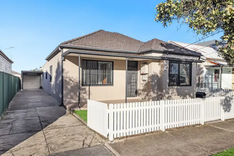 23 Beatrice Street