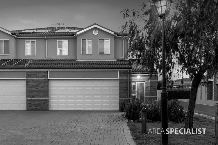 13 Amberlea Circuit, Taylors Hill VIC 3037