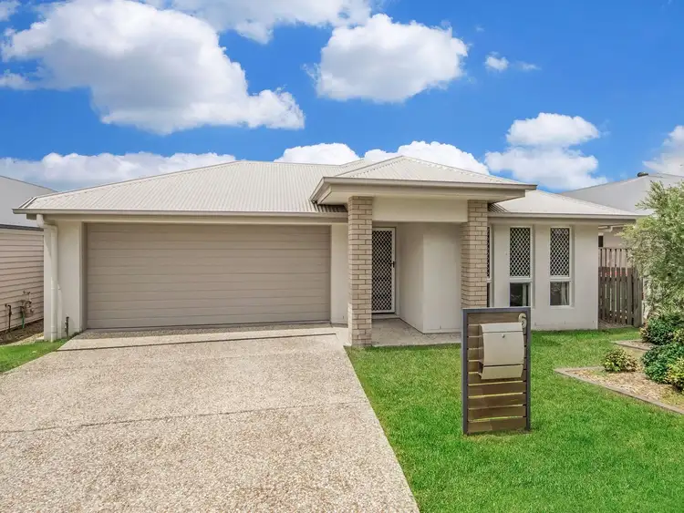 6 Hillstone Crescent, Maudsland QLD 4210