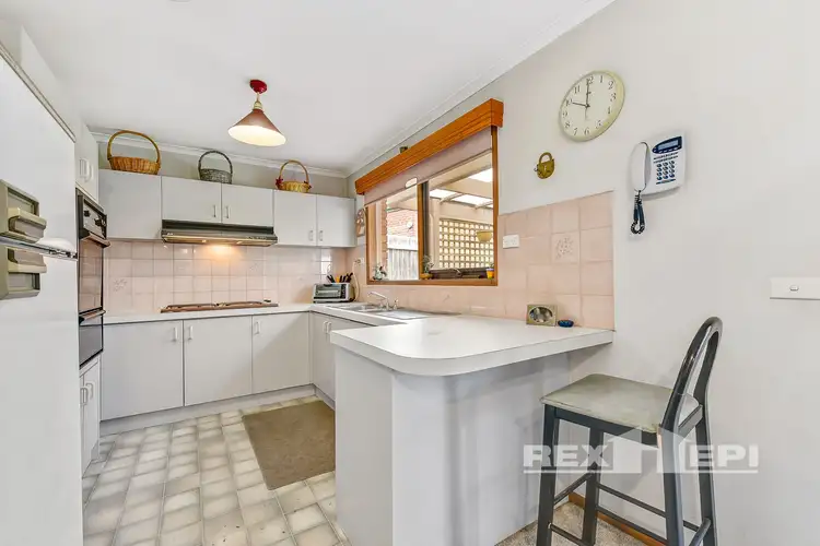 Fifth view of Homely house listing, 19 Melissa Court, Hampton Park VIC 3976