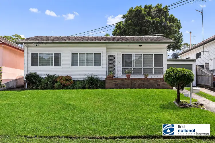 10 Walker Avenue, Peakhurst NSW 2210