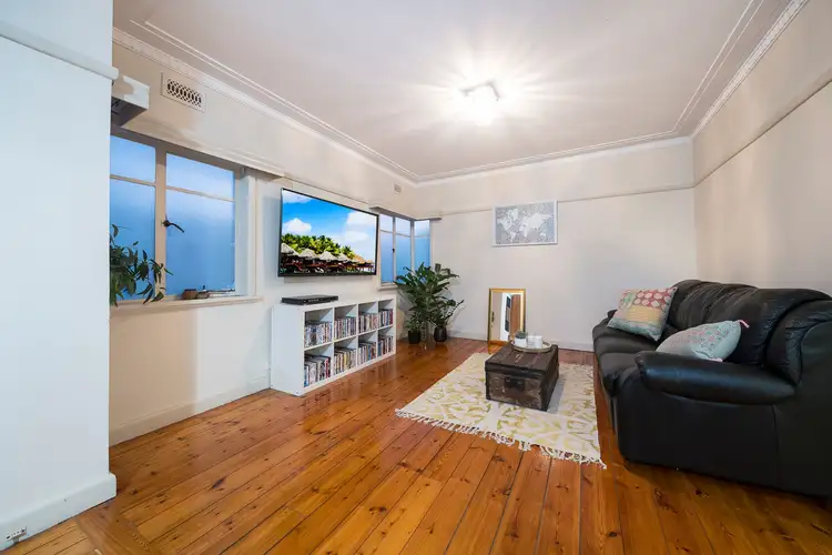 Fifth view of Homely house listing, 3 Collegian Avenue, Strathmore VIC 3041