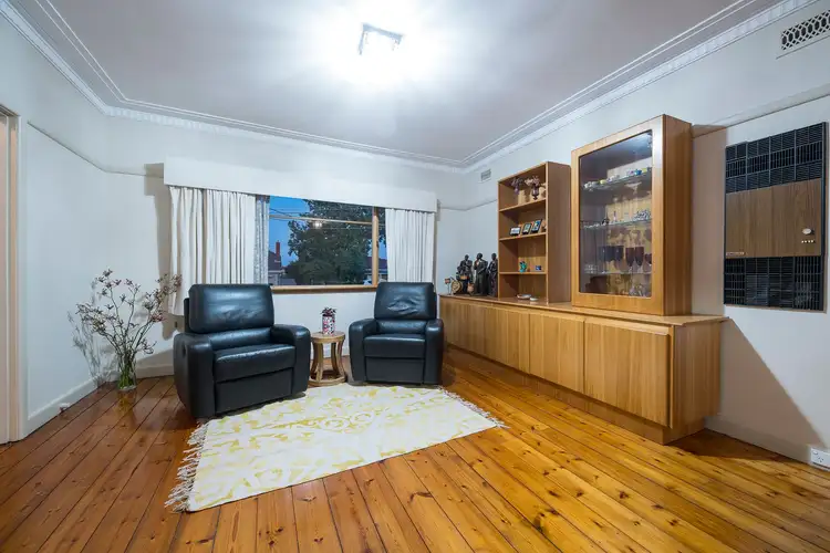 Sixth view of Homely house listing, 3 Collegian Avenue, Strathmore VIC 3041