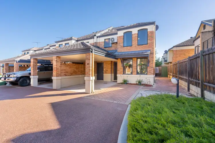 20/22 Gochean Avenue, Bentley WA 6102