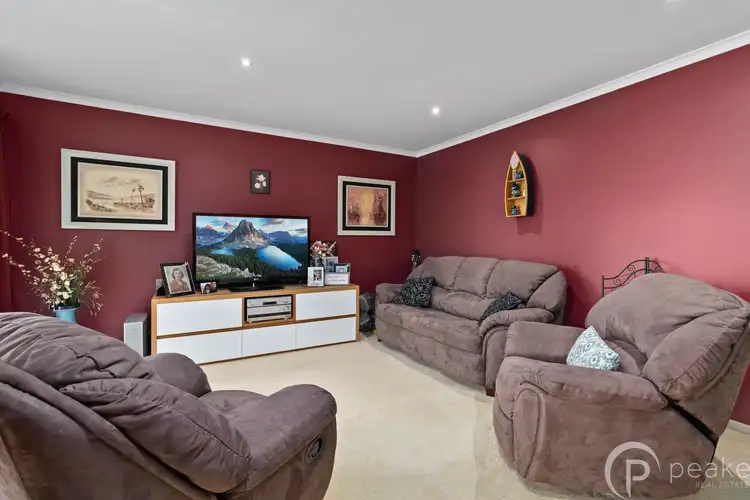 Third view of Homely house listing, 27 Howitt Court, Berwick VIC 3806