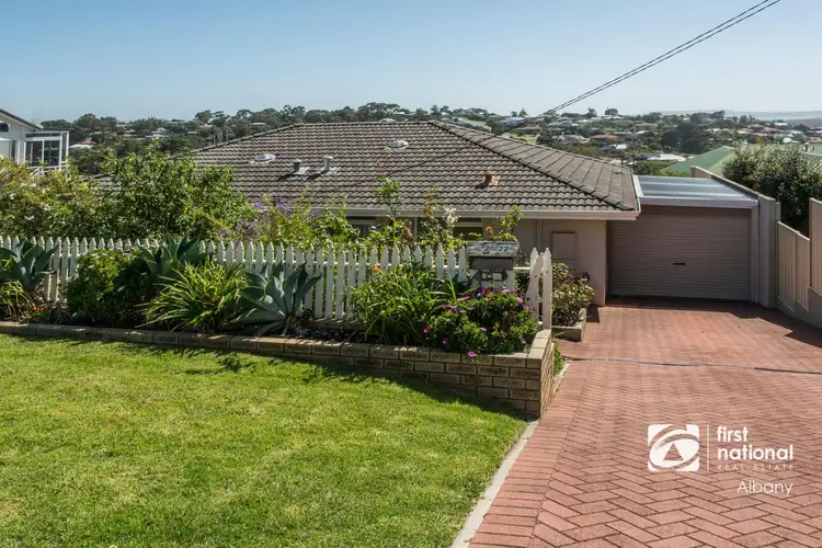 2/22 Robert Street, Mount Clarence WA 6330
