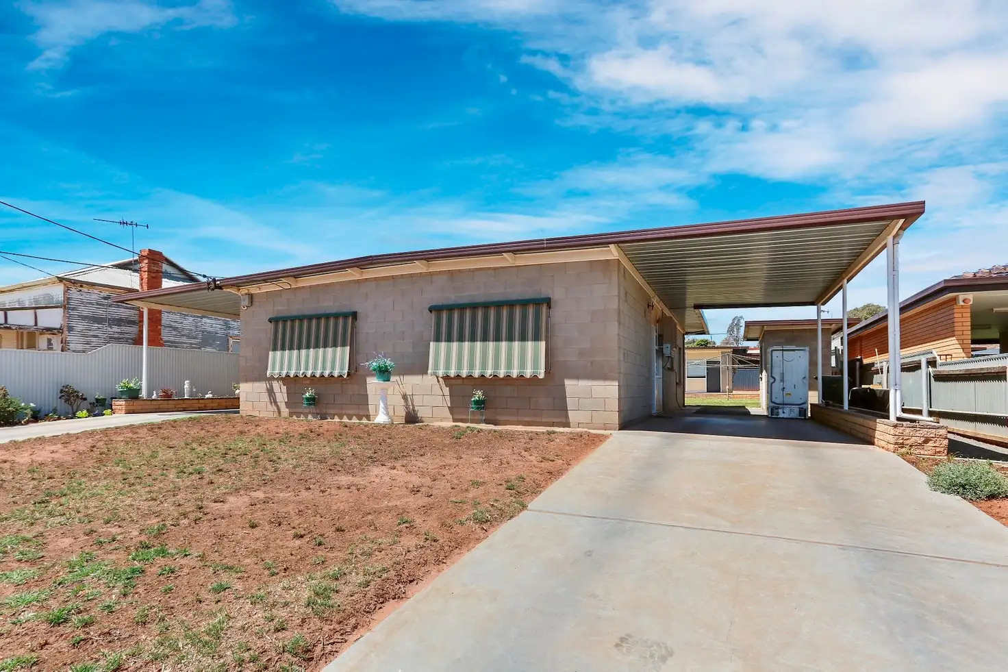 Main view of Homely block of units listing, 129 Newton Street, Broken Hill NSW 2880