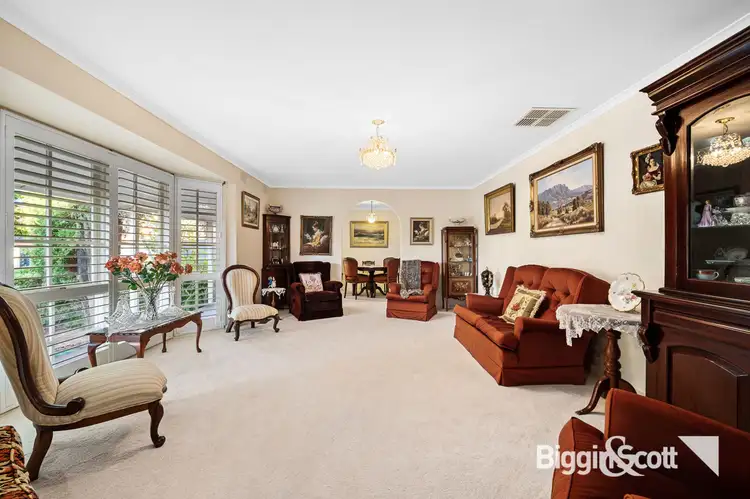 5 Haldane Court, Doncaster East VIC 3109