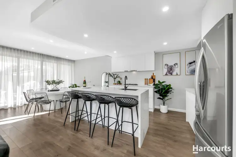 Second view of Homely house listing, 3 Redbank Court, Kings Park VIC 3021