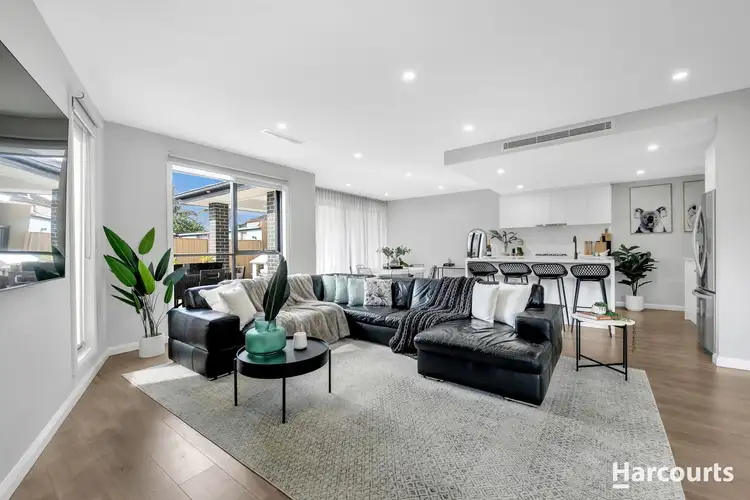 Fourth view of Homely house listing, 3 Redbank Court, Kings Park VIC 3021