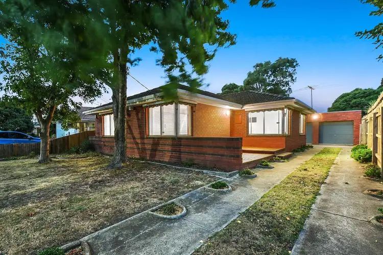 Second view of Homely house listing, 19 Eildon Drive, Keysborough VIC 3173