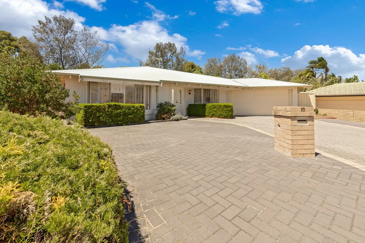 Main view of Homely house listing, 10 Fairlie Grove, Kinross WA 6028
