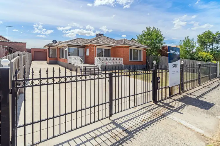 16 Stewart Grove, Campbellfield VIC 3061