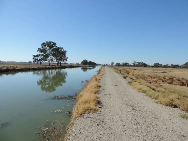 00 Pyramid - Leitchville Road, Leitchville VIC 3567