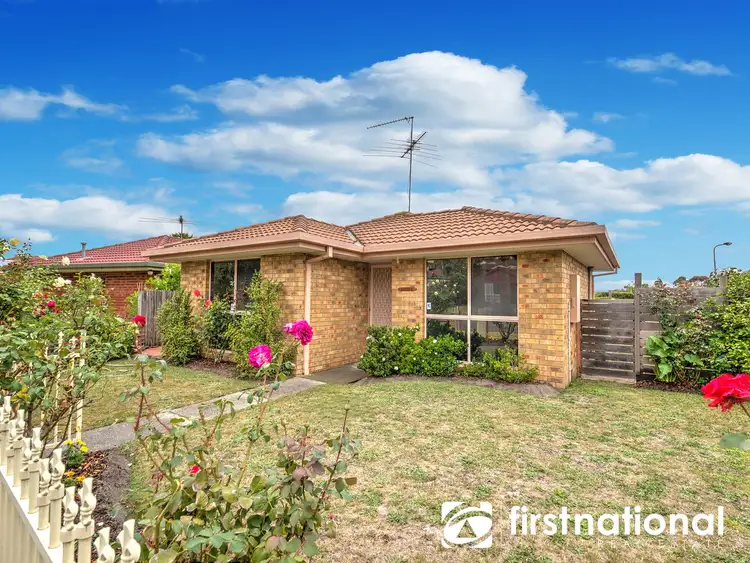 1 Sheffield Close, Pakenham VIC 3810