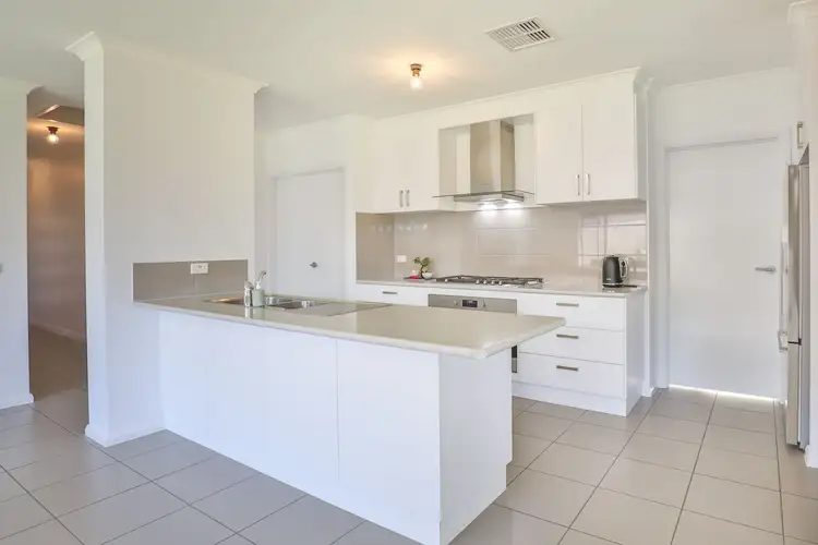 Seventh view of Homely house listing, 9 Marita Court, Irymple VIC 3498