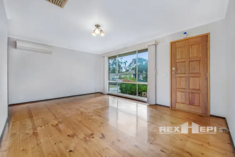 Second view of Homely house listing, 6 Manning Close, Hampton Park VIC 3976
