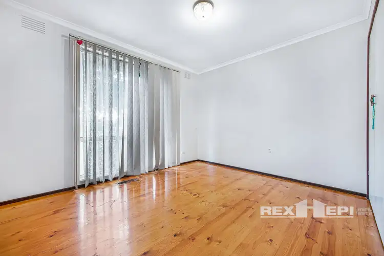 Fifth view of Homely house listing, 6 Manning Close, Hampton Park VIC 3976