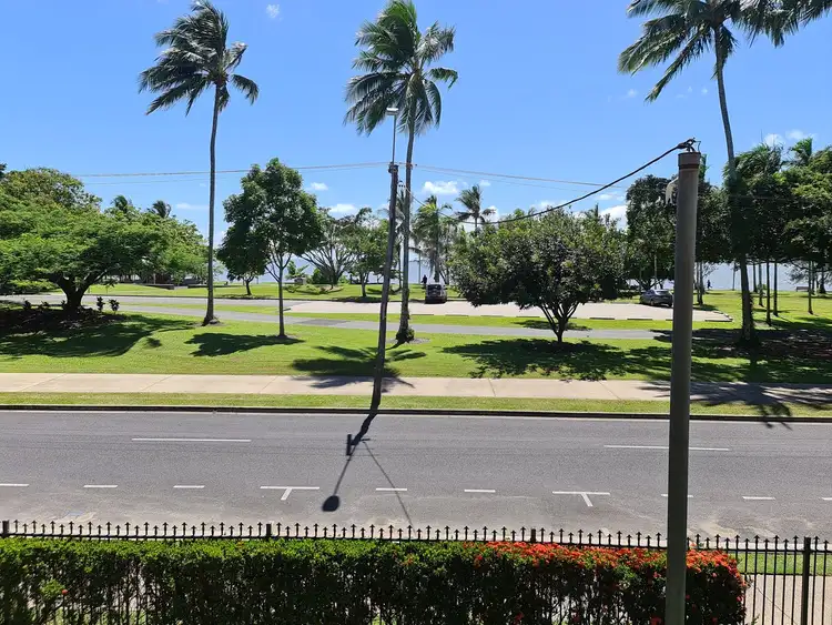 5/271-273 Esplanade, Cairns North QLD 4870