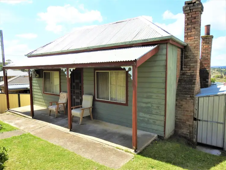16 Burton Street, Portland NSW 2847