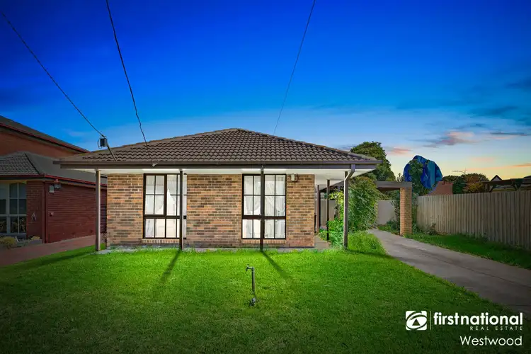 3 Taree Court