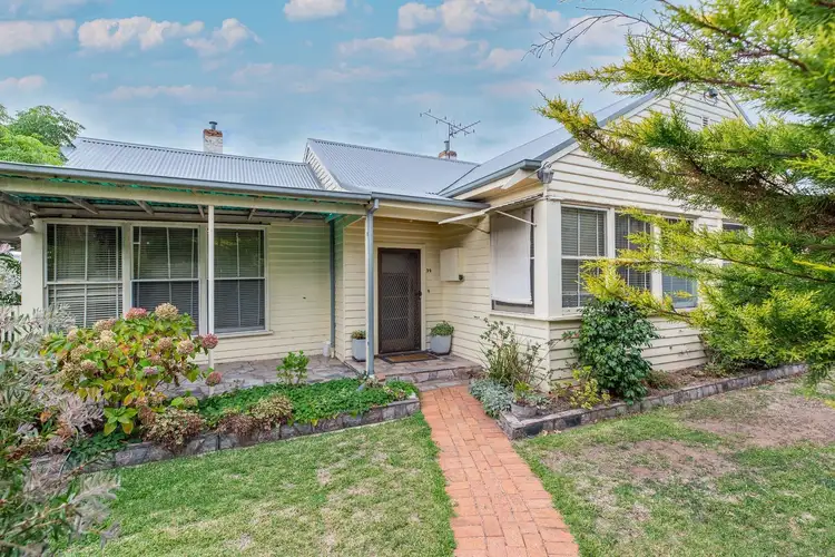 39 Ellis Street, Flora Hill VIC 3550
