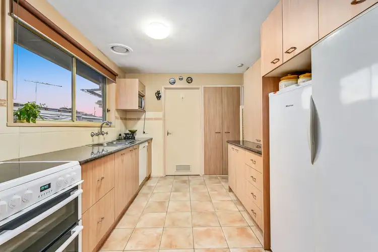 Fifth view of Homely house listing, 6 Baroda Court, Keysborough VIC 3173