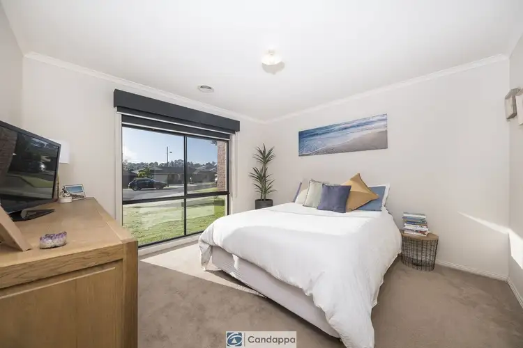 Fifth view of Homely house listing, 7 Folkstone Court, Drouin VIC 3818