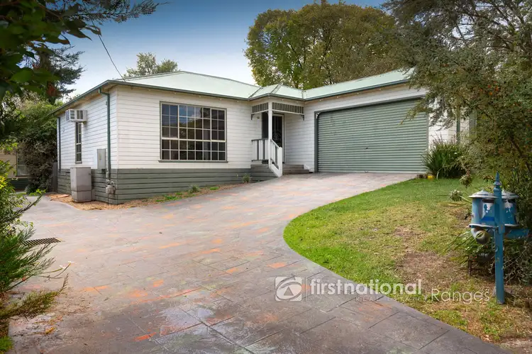 1/8 Hillcrest Avenue, Ferntree Gully VIC 3156