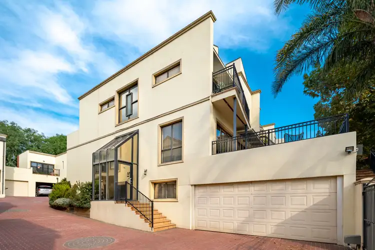 17/32 Fisher Parade, Ascot Vale VIC 3032