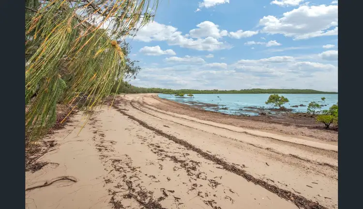 17 Coral Reef Court, Armstrong Beach QLD 4737